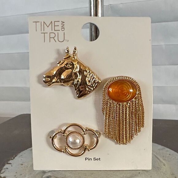 Time & Tru Gold Horse Brooch & Tassel Pin Set – Western Equestrian Jewelry - Picture 1 of 2
